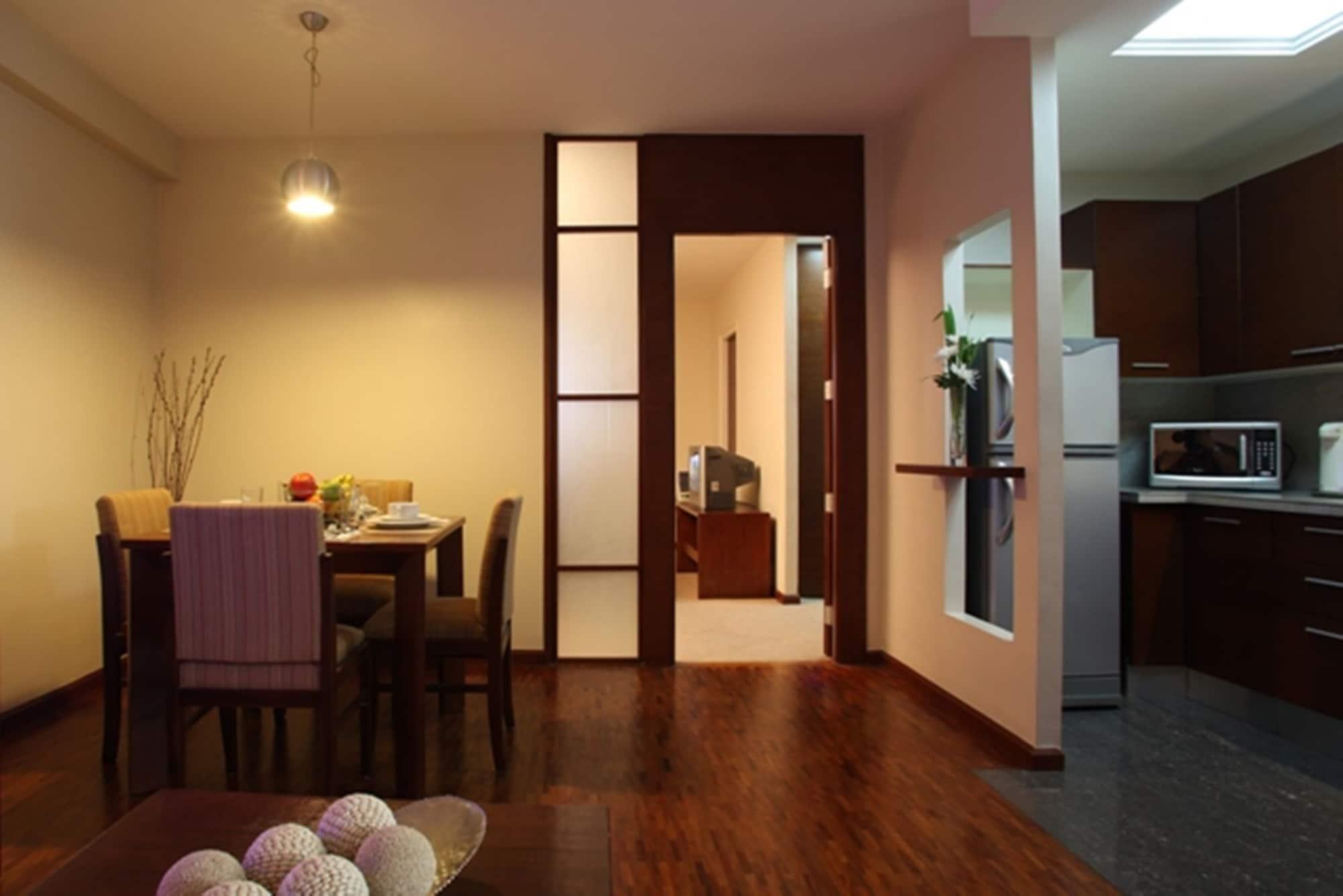 Amorsolo Mansion Hotel Makati City Екстер'єр фото